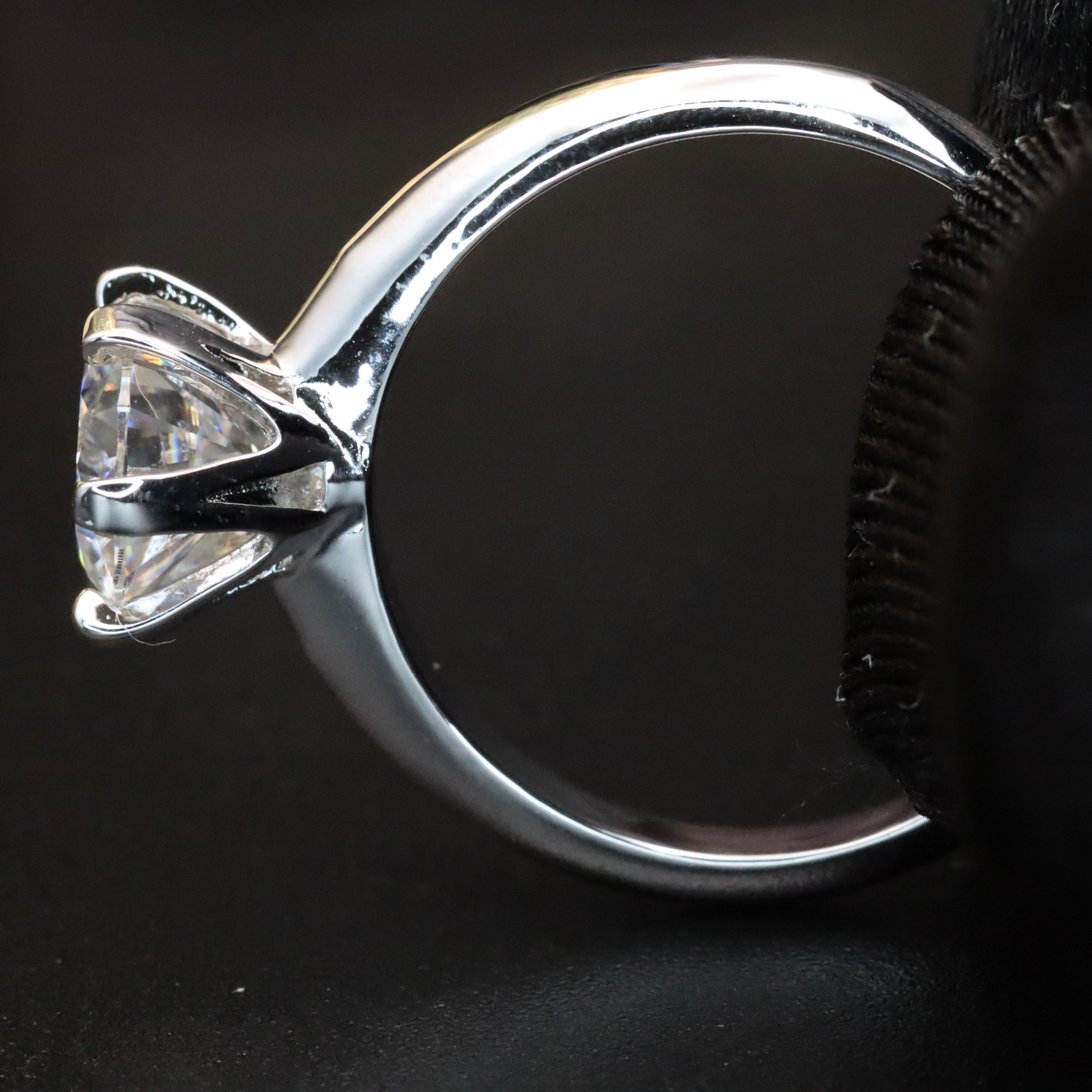 Luxury Round Cut Ring